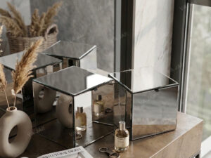 Veidrodinė dėžutė