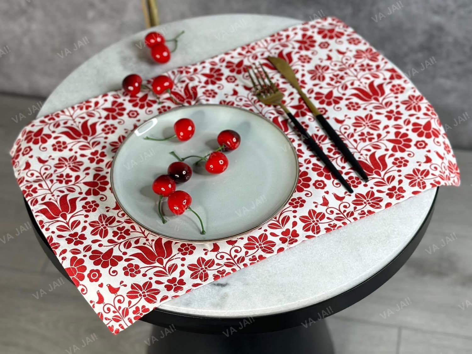 Virtuvinis stalo padėkliukų komplektas "Ornamenta" - Image 3