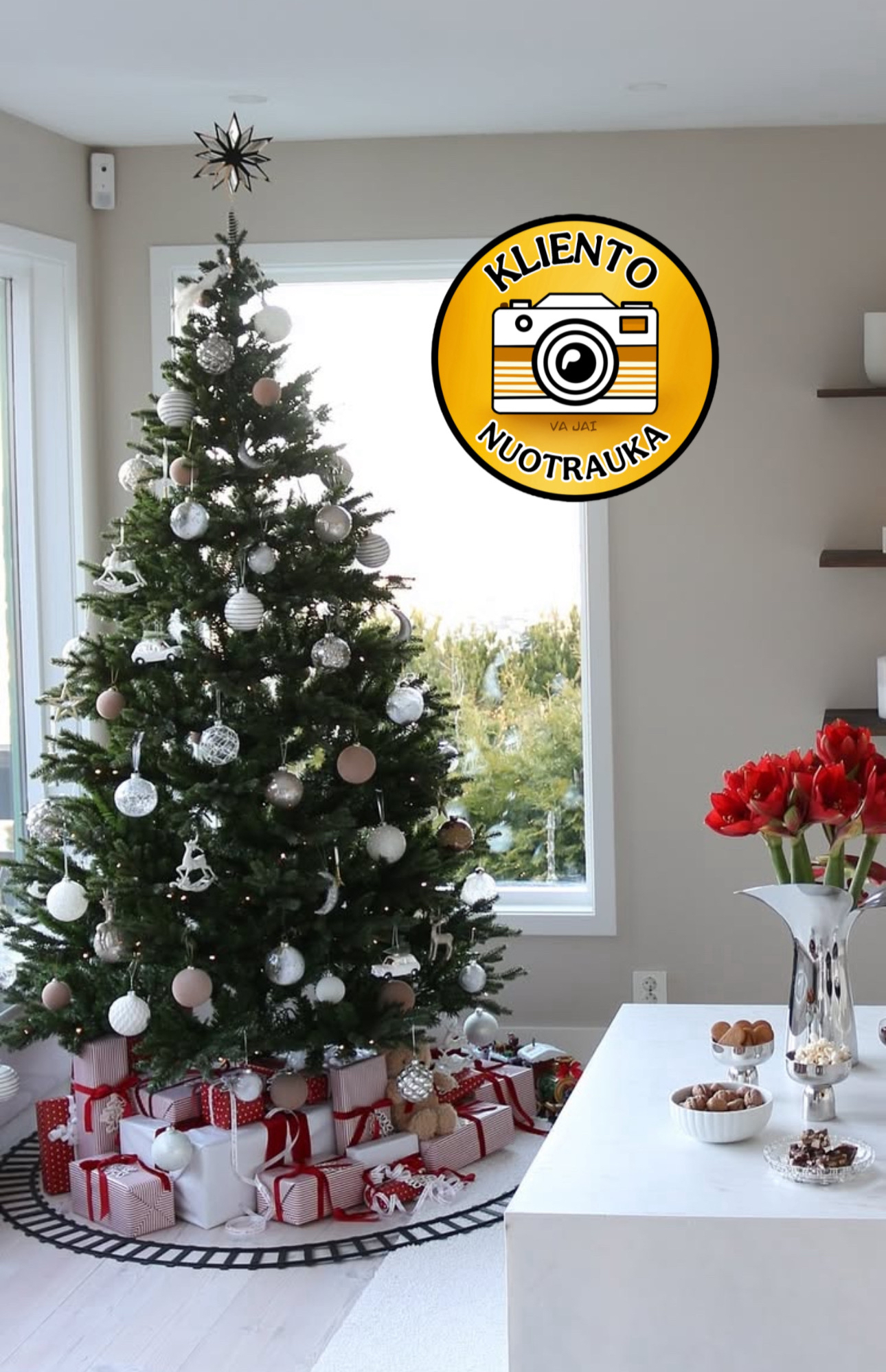 Dirbtinė eglutė su LED apšvietimu „Chamonix“ 150cm - Image 19