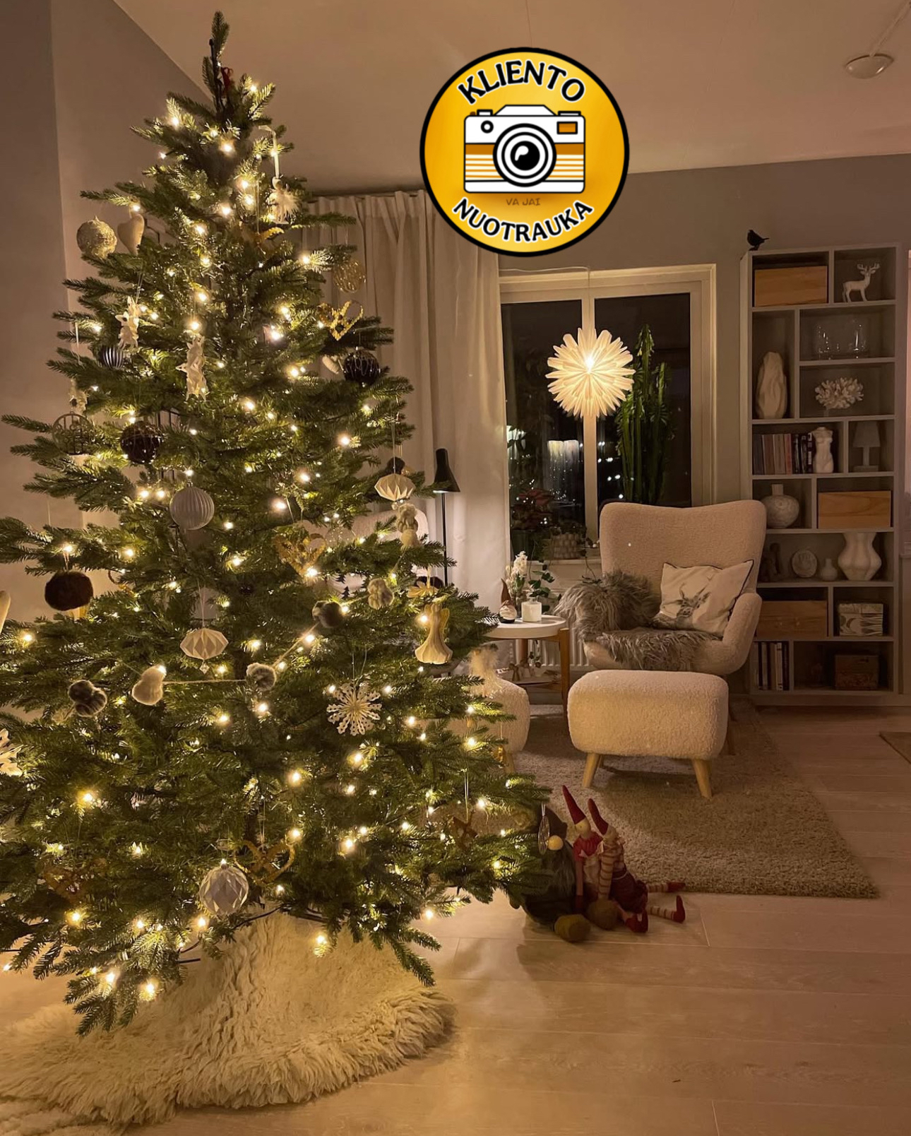 Dirbtinė eglutė su LED apšvietimu „Chamonix“ 250cm - Image 39