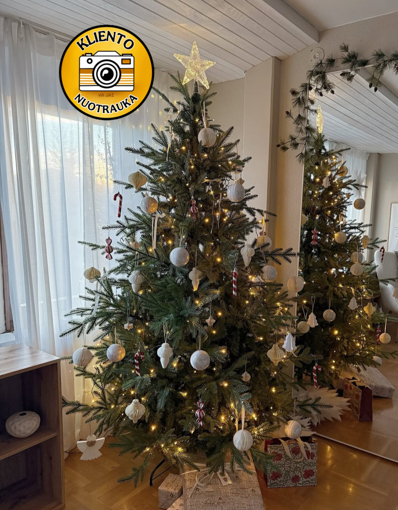 Dirbtinė eglutė su LED apšvietimu „Brekstad“ 210cm.