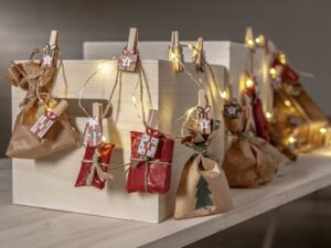 Dekoratyvinės LED lemputės - advento kalendorius „Clippy Advent“