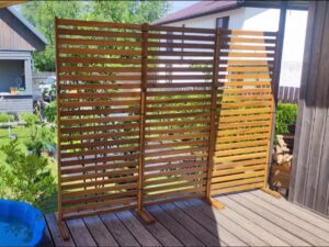 Medinė privatumo sienelė - pertvara „Terravista“