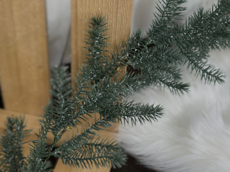 Eglės šakų LED girlianda „Frost“ - Image 5