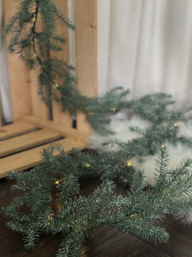 Eglės šakų LED girlianda „Frost“ - Image 3
