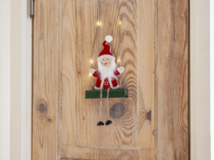 Medinė Klėdinė LED dekoracija „Santa“