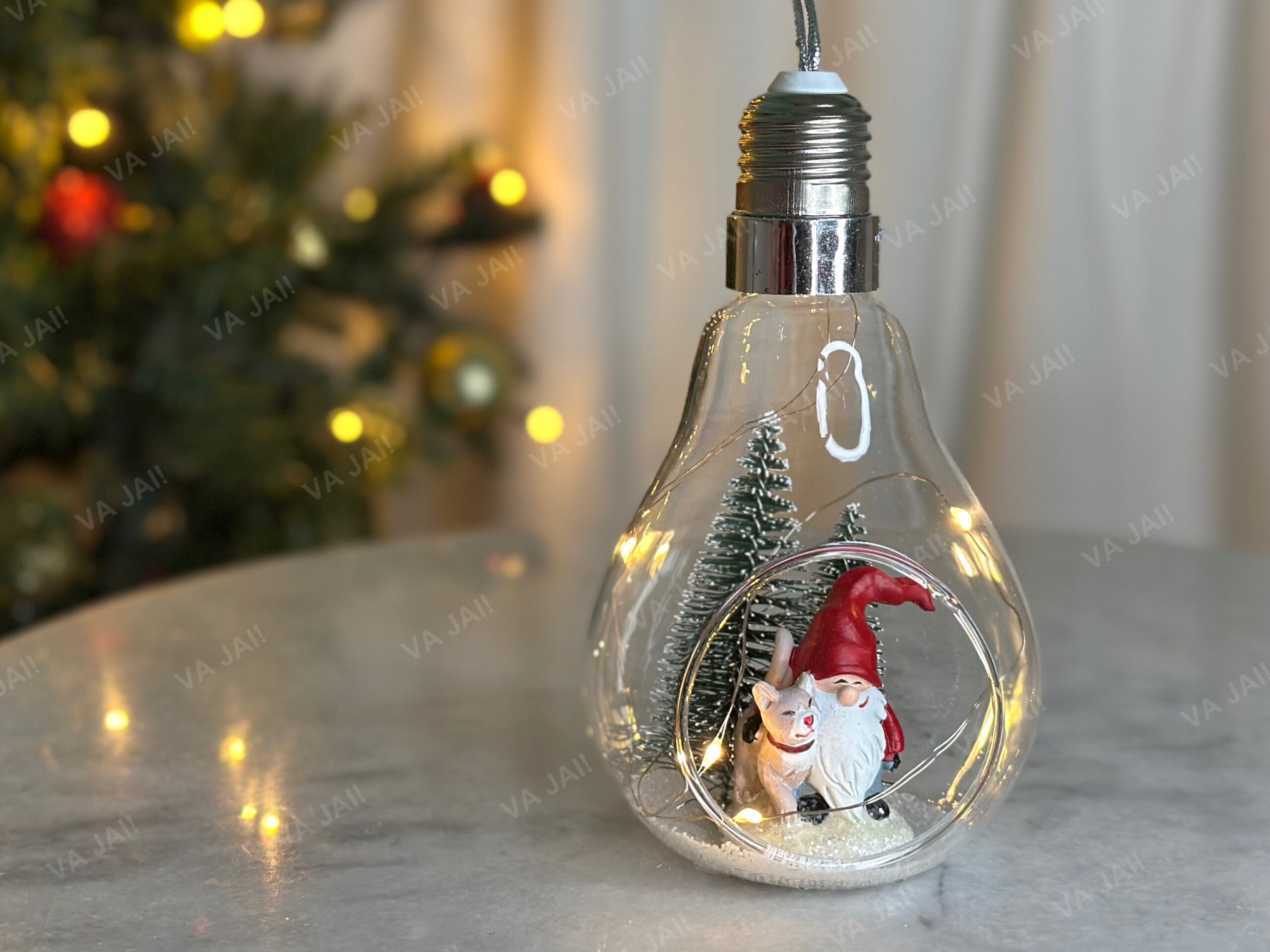 Kalėdinė stiklinė LED dekoracija „Linde“