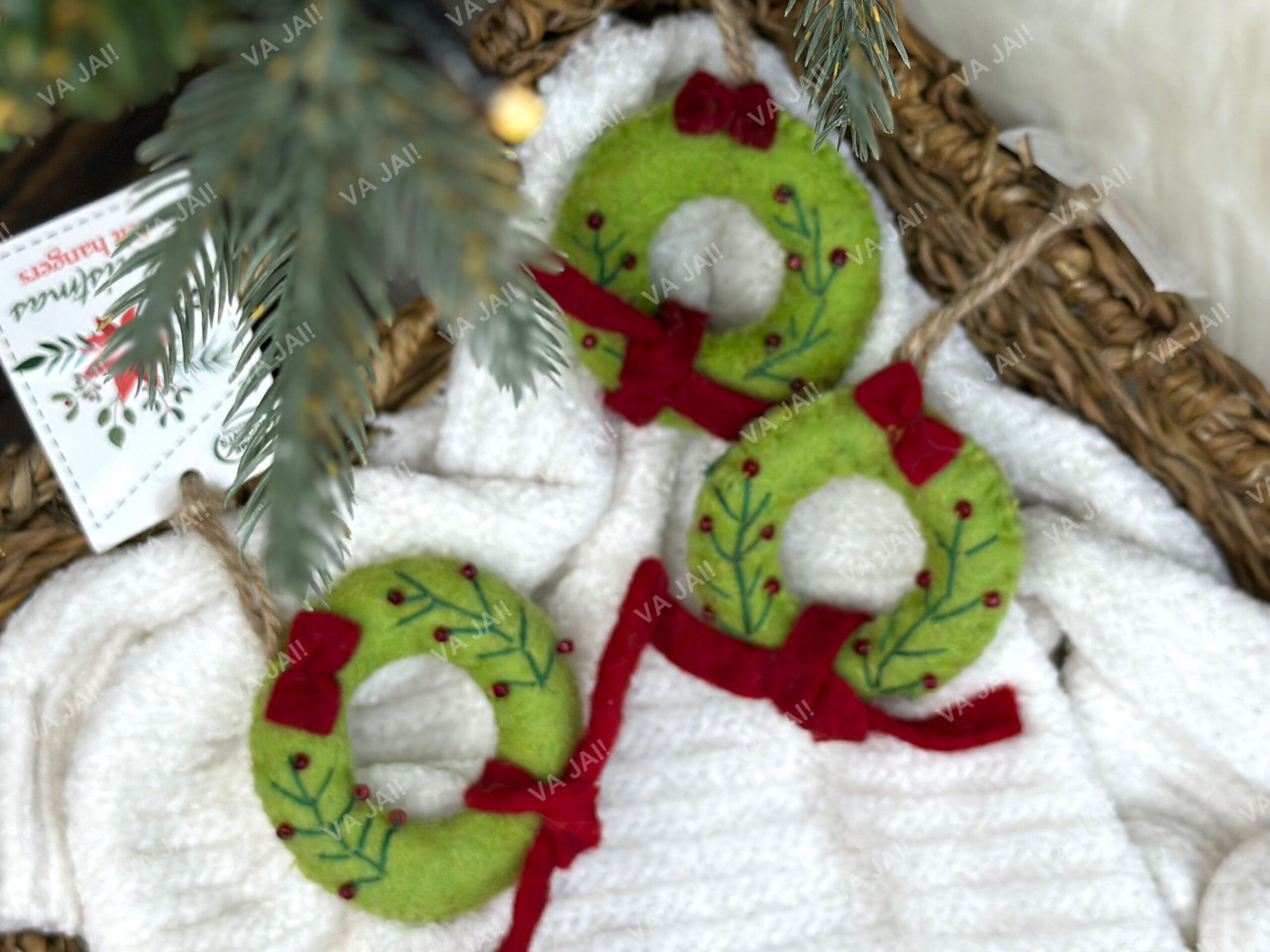 Veltinis eglutės žaisliukas „Vainikas“ - Image 2