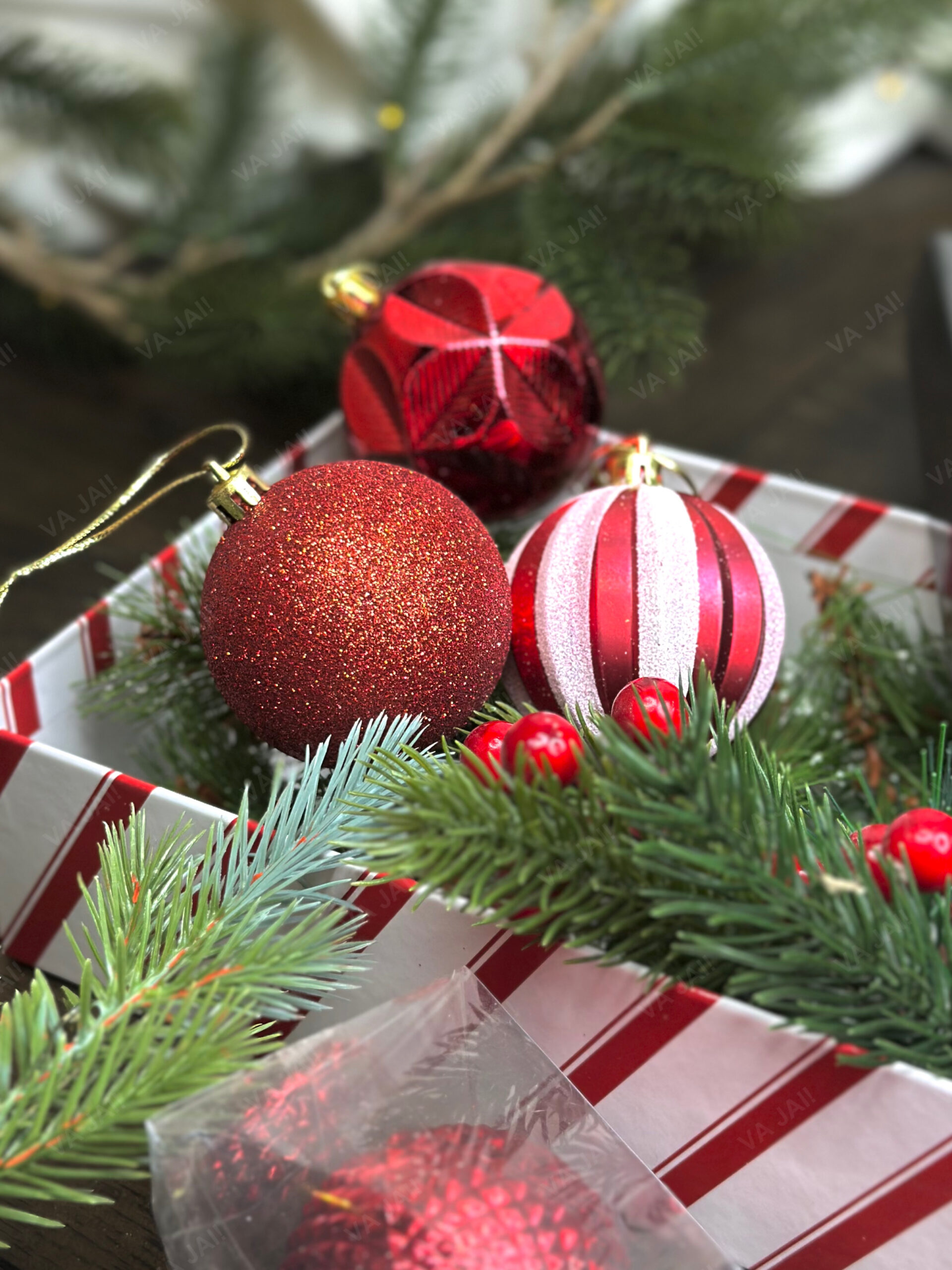 Eglutės žaisliukų komplektas „Candy Swirl“ - Image 4