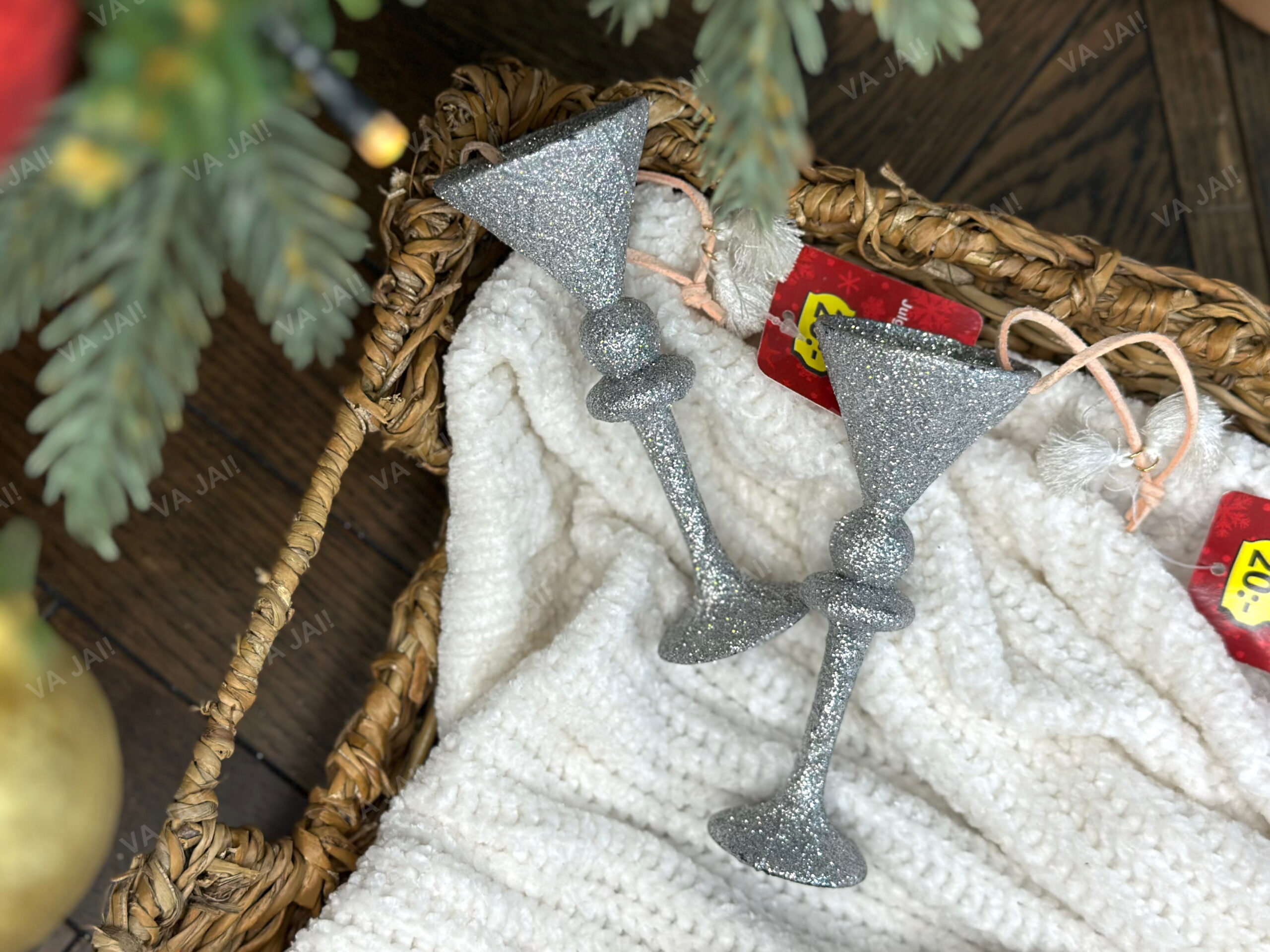 Eglutės žaisliukas „Sidabrinė taurė“ - Image 3