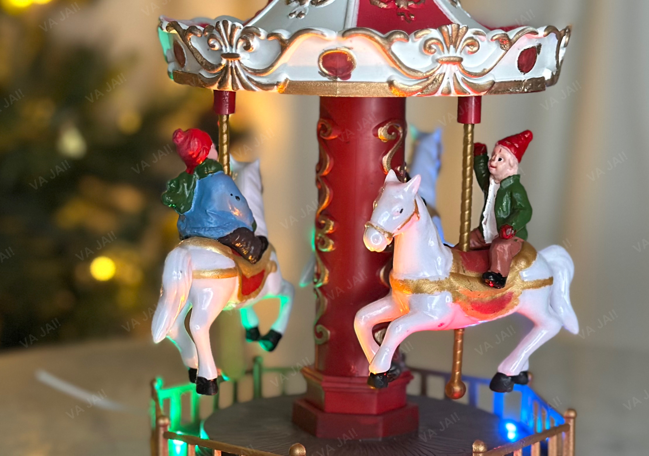 Kalėdinis miestelis „Carousel“ - Image 3