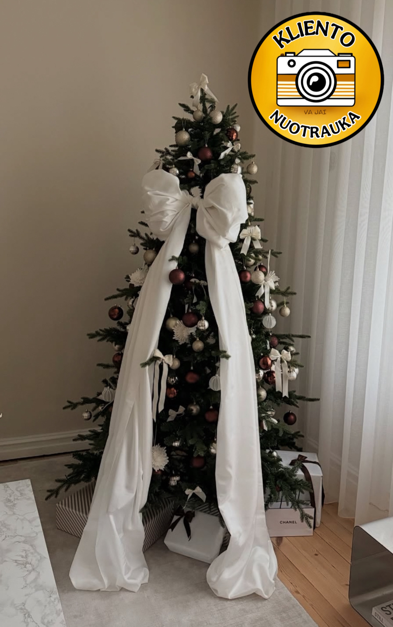 Dirbtinė eglutė su LED apšvietimu „Larvik“ 210cm - Image 3