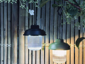 Pakraunamas turistinis šviestuvas „Luminiro“