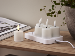 Pakraunamų LED žvakių komplektas „Flamme Charge“