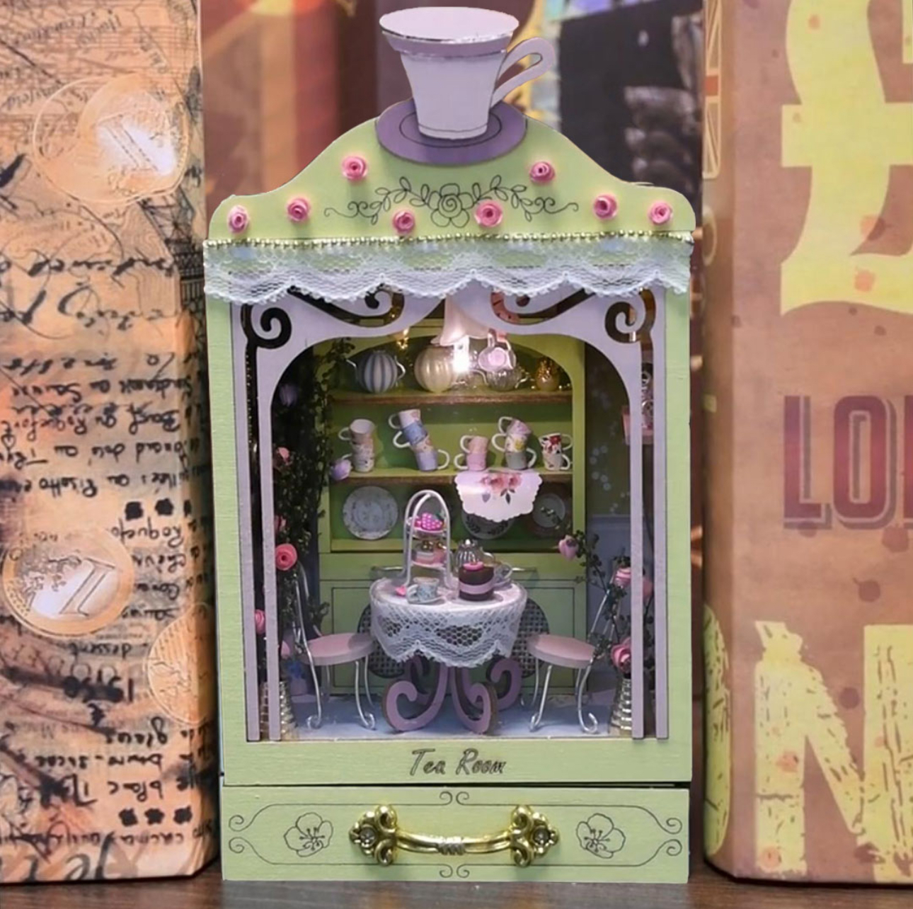 Rankdarbių rinkinys „Tea Room“