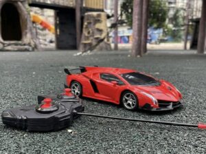 RC automobilis transformeris „Red Action“