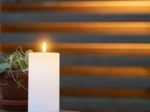 LED žvakė su saulės baterija „Flamme Saul“