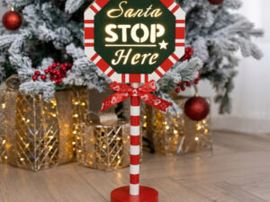 Kalėdinė medinė dekoracija „Santa Stop Here“