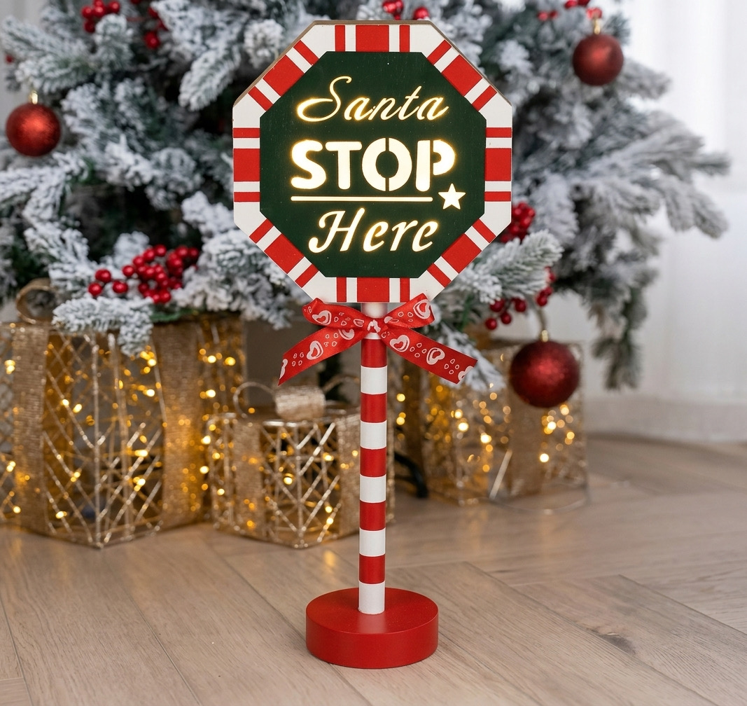 Kalėdinė medinė dekoracija „Santa Stop Here“