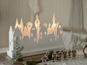 Medinė LED žvakidė „Frosted Village“