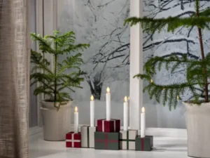 Medinė LED žvakidė „Gifts“