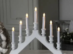 Medinė LED žvakidė „Sara“
